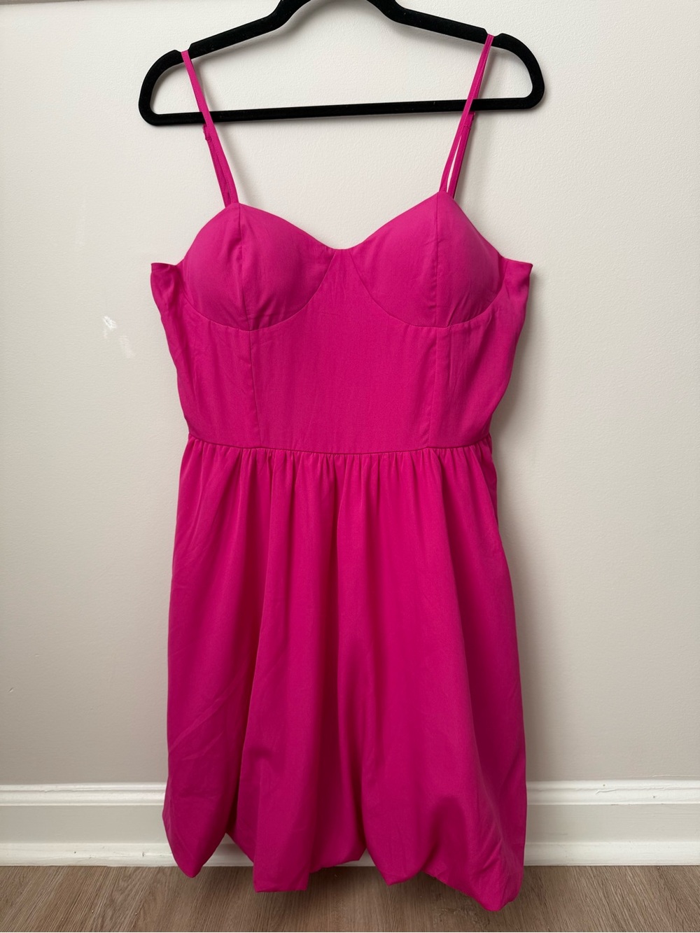 Band of the Free Smocked Bubble Mini Dress Barbie Pink Cruise Vacay Party Sz L